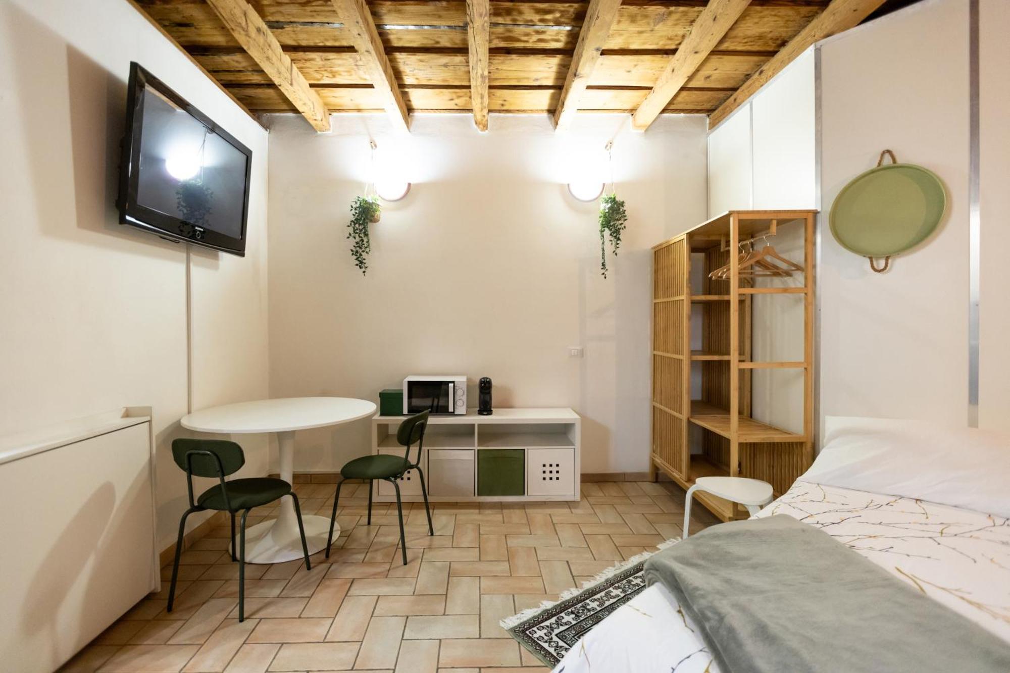 Cozy Apartment- Navigli Milan